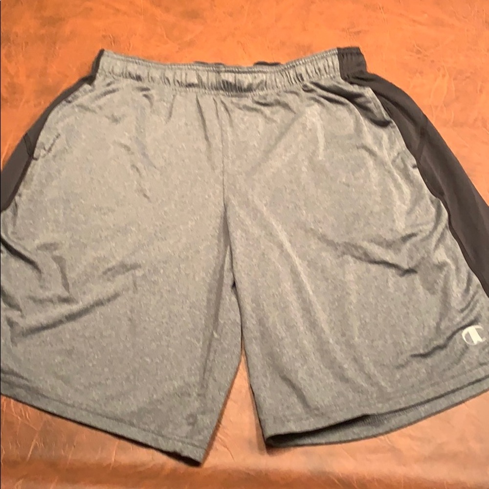 Men’s Champion power train shorts